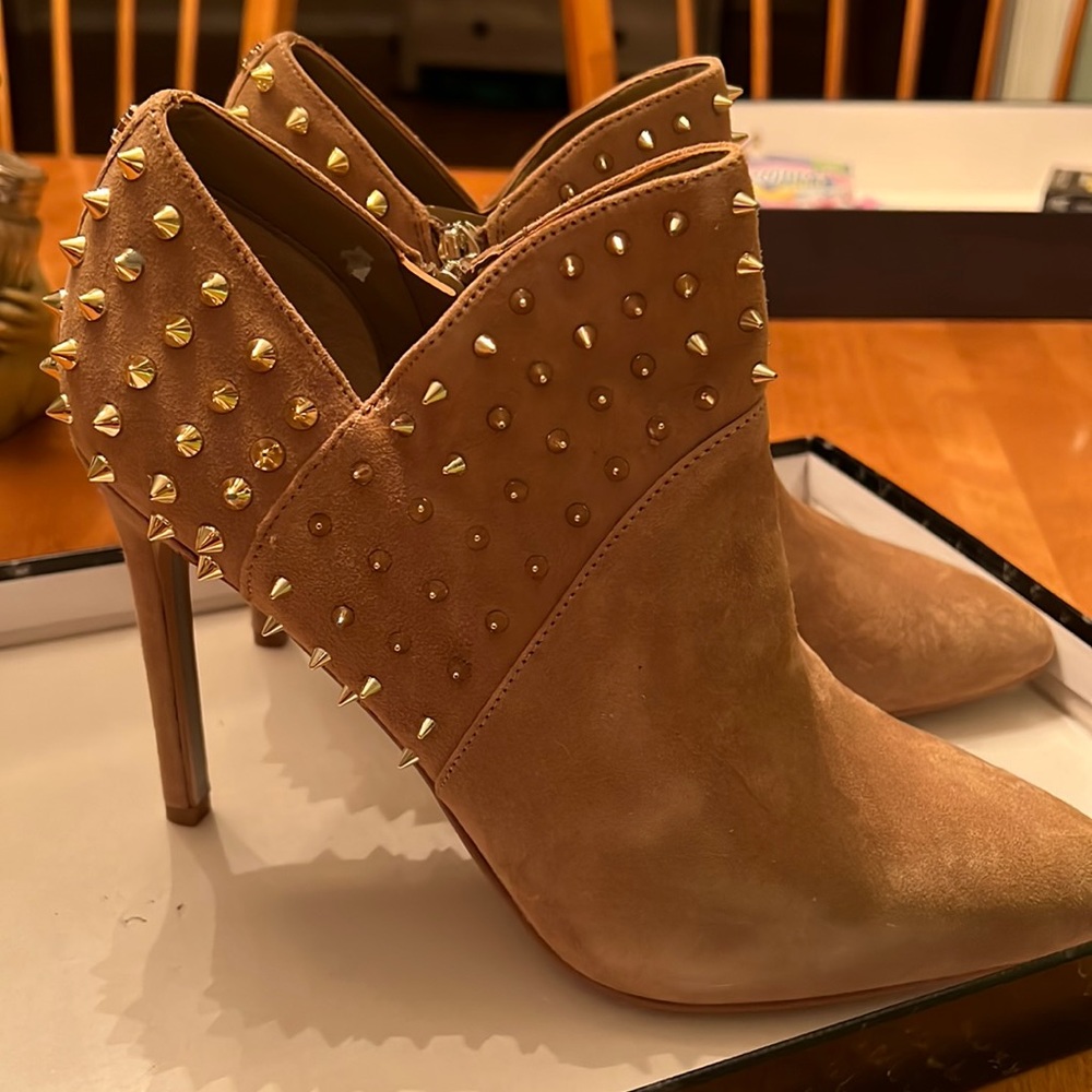 Sam Edelman Wally Suede Oatmeal Heels